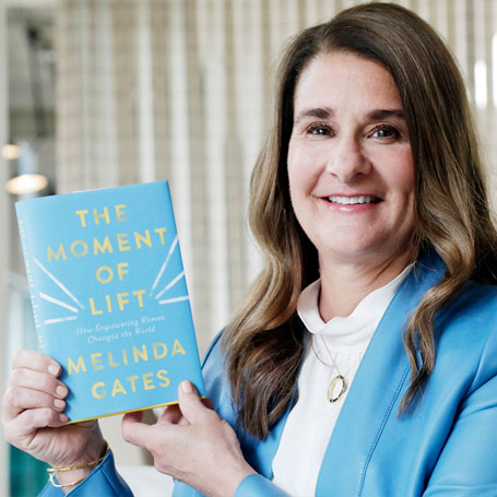 زمانی برای پرواز» [The moment of lift : how empowering women changes the world]  خانم ملیندا گیتس [Melinda Gates] 