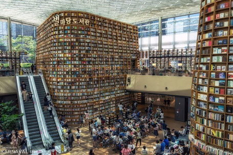 کتابخانه استارفیلد در مرکز خرید کوئکس در سئول کره جنوبی