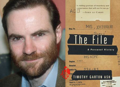 پرونده؛ یک سرگذشت شخصی» [The file : a personal history]  تیموتی گارتن‌ اش [Timothy Garton Ash] 